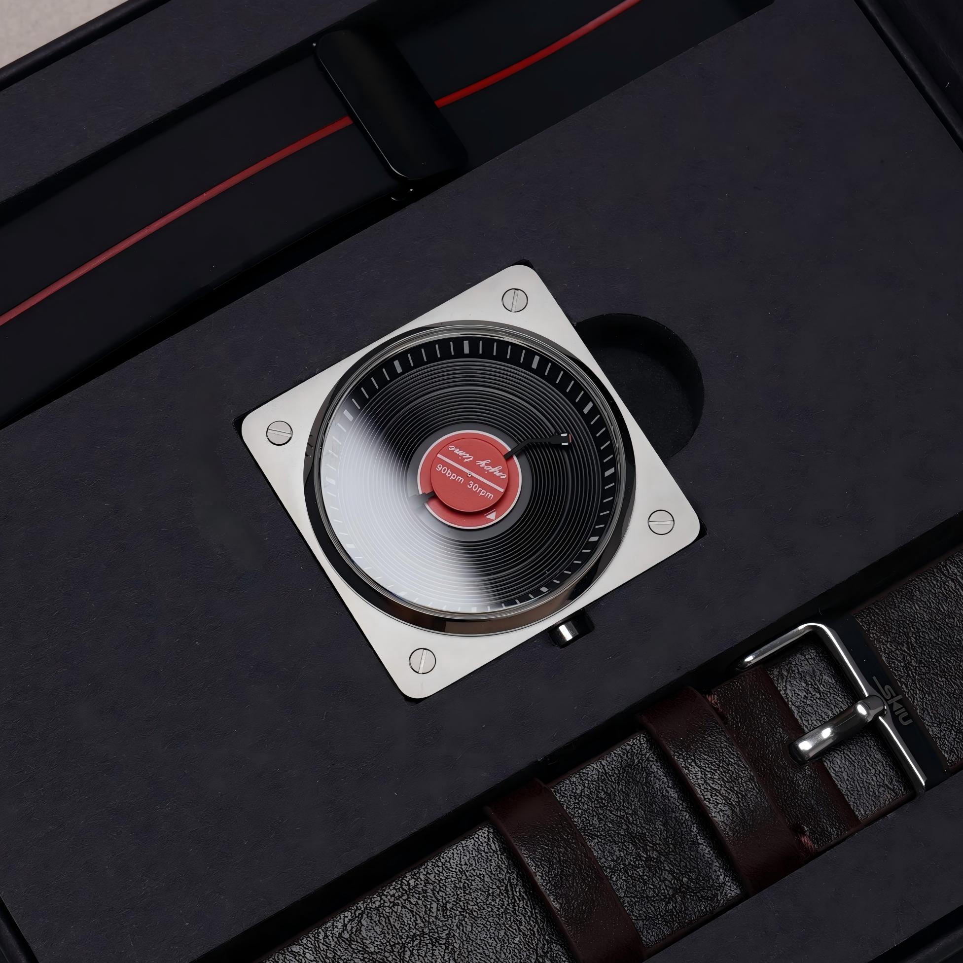 SKU Vinyl Record Quartz Men's  - đánh giá và giá Vintage Watch Collecting